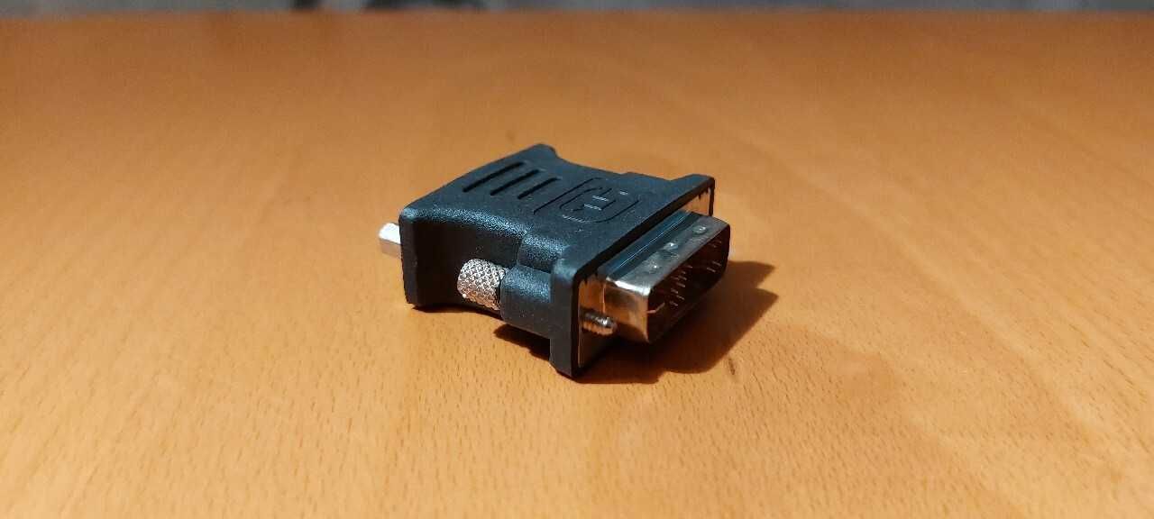 Nowy adapter DVI-I na VGA