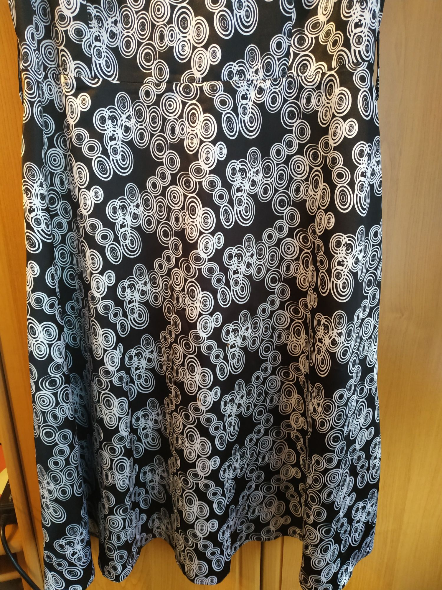 Padla Grassi sukienka czarna w białe wzory 40