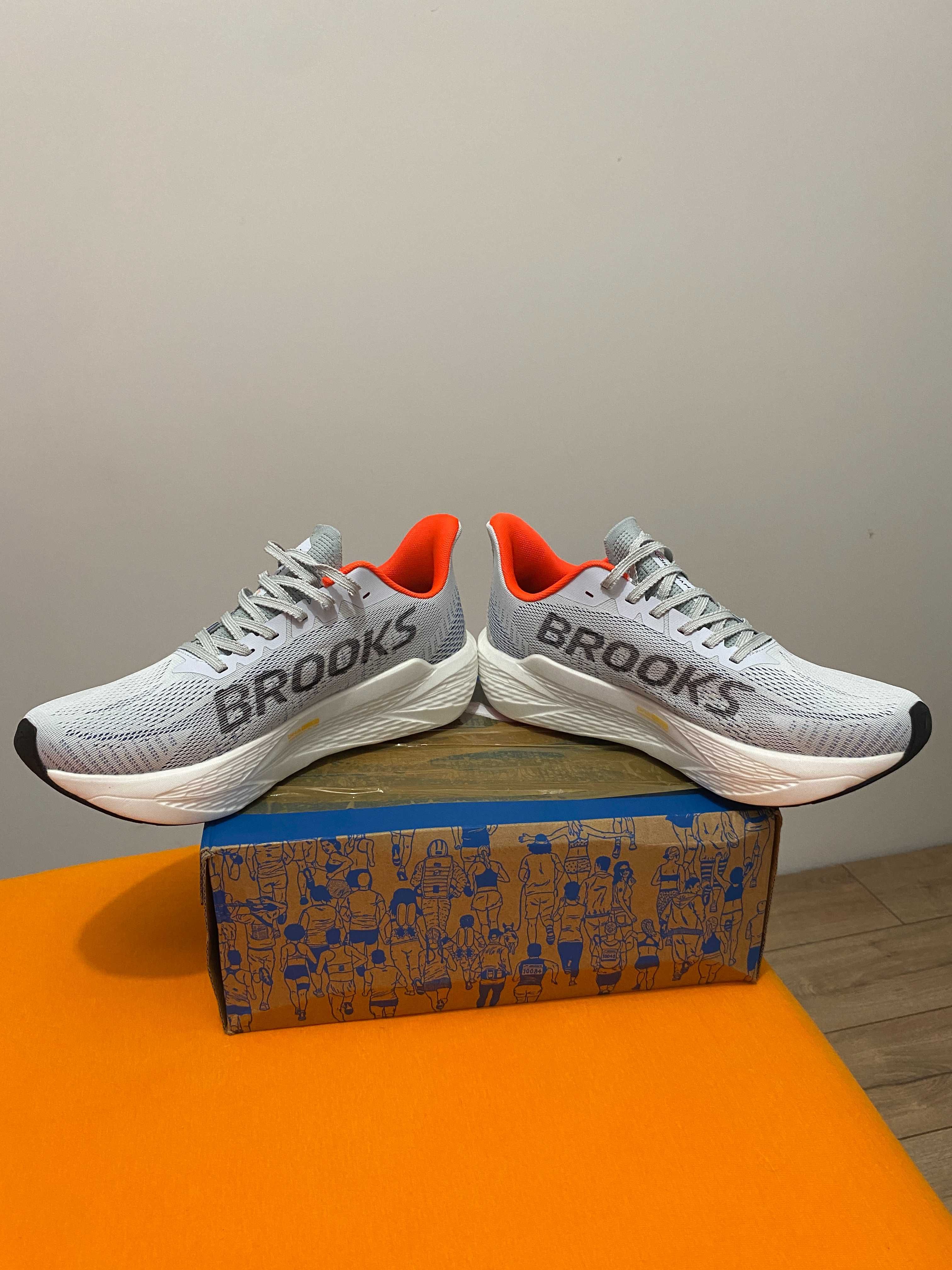 Brooks Hyperion Max 2
