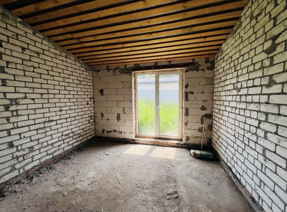 Продам дом Подгородное  Новострой