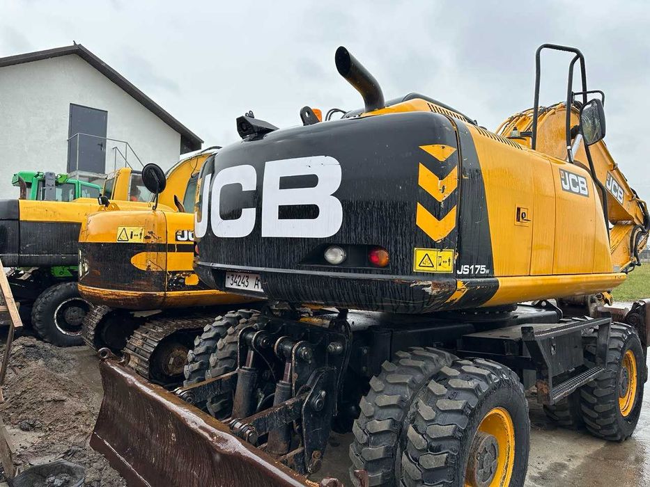 Повноповоротний екскаватор  JCB 175