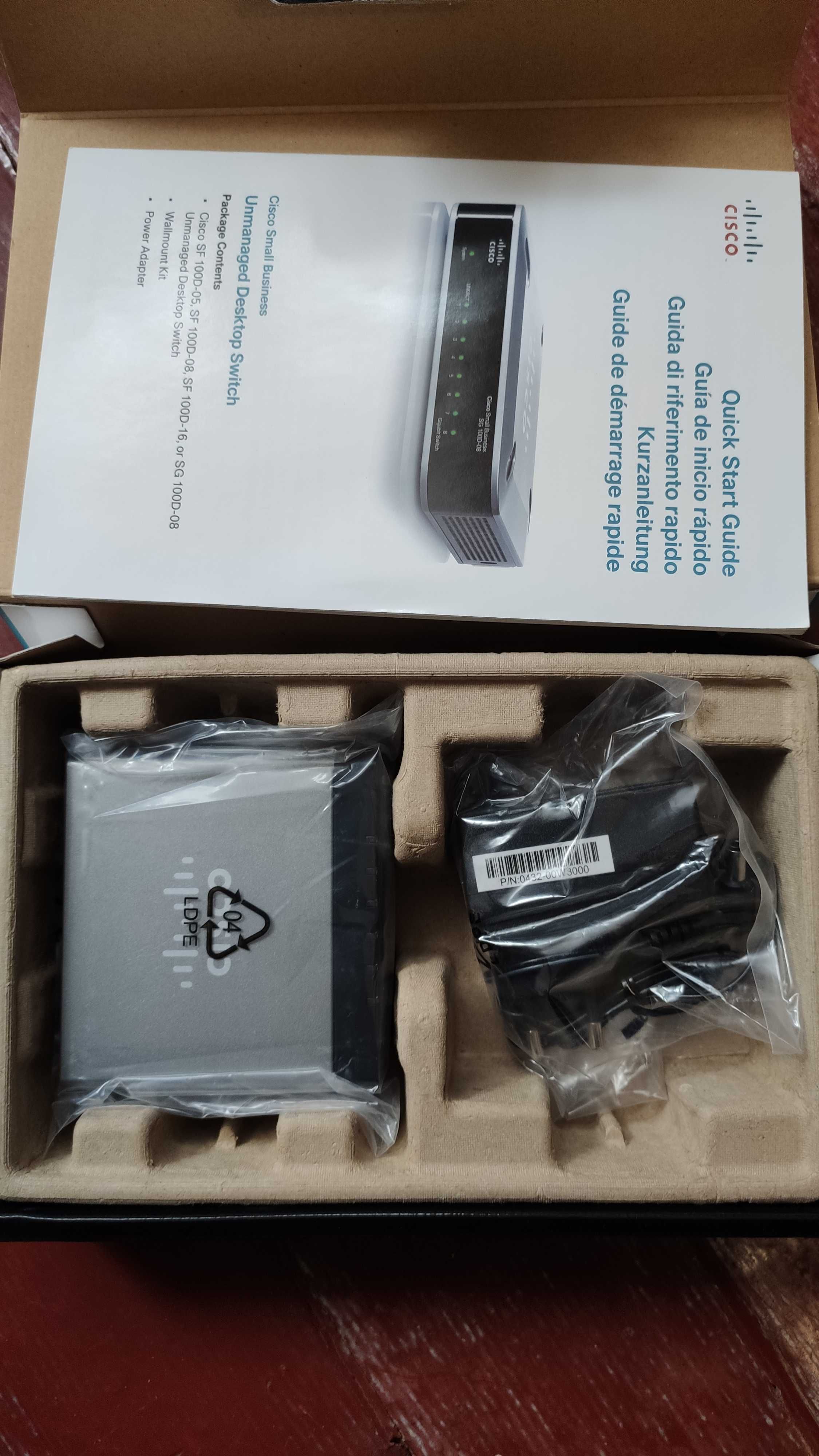 Комутатор  Cisco SF100D-05 Desktop Switch