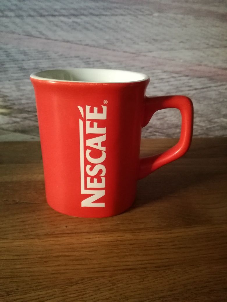 kubek nescafe xxl 0,5l big czerwony