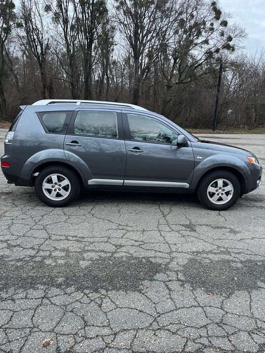 Mitsubishi Outlander 2.0 4*4 Для ЗСУ