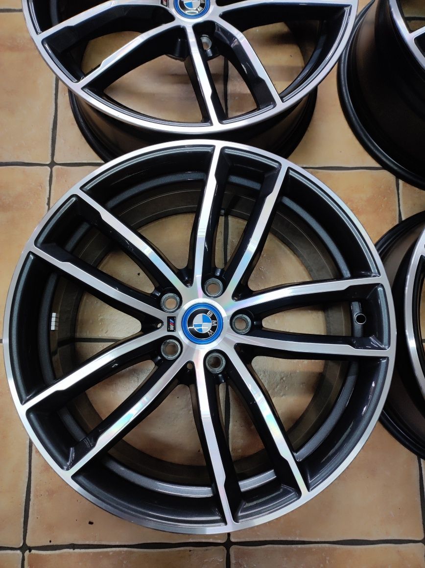 Felgi OE BMW 18 Styling 662 M G20 G21 G22 G26 G42 G31 G11 G12