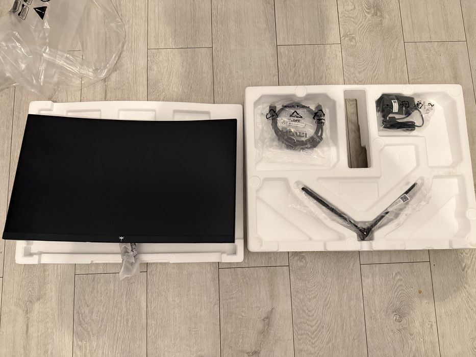 Monitor gamingowy KTC 24 cale 1500R zakrzywiony 165Hz