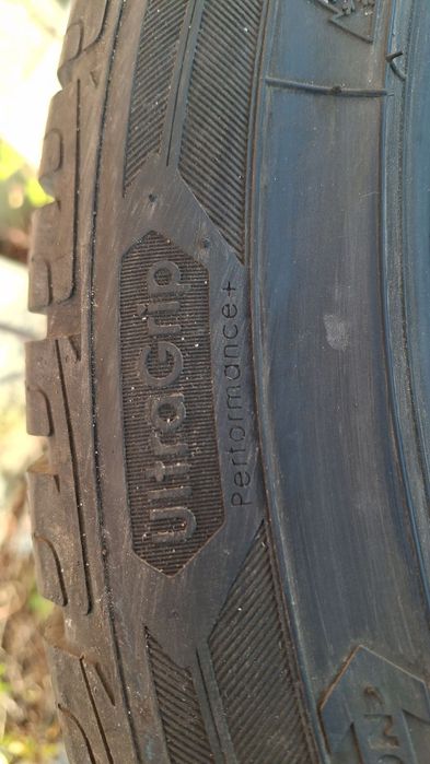 Зимова Резина Goodyear 245/45/R18,34 тиждень 2021 р.