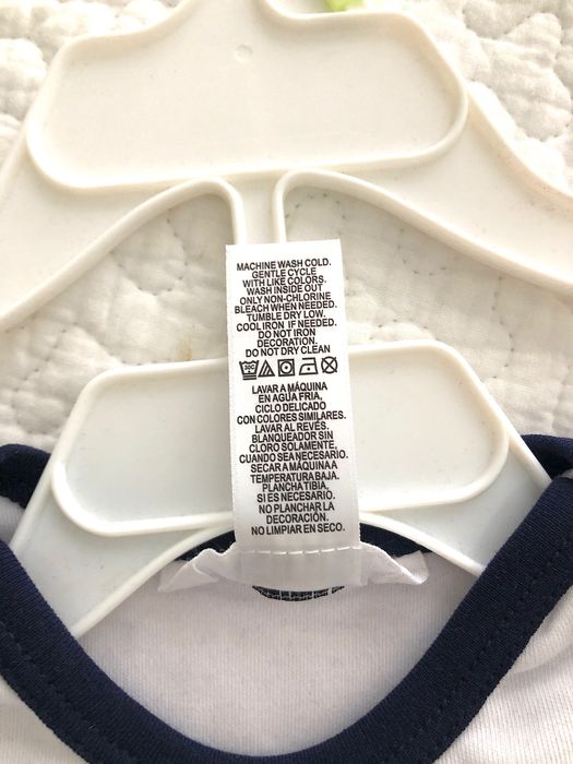 Guess komplet spioszkow od 3- 6 miesiecy