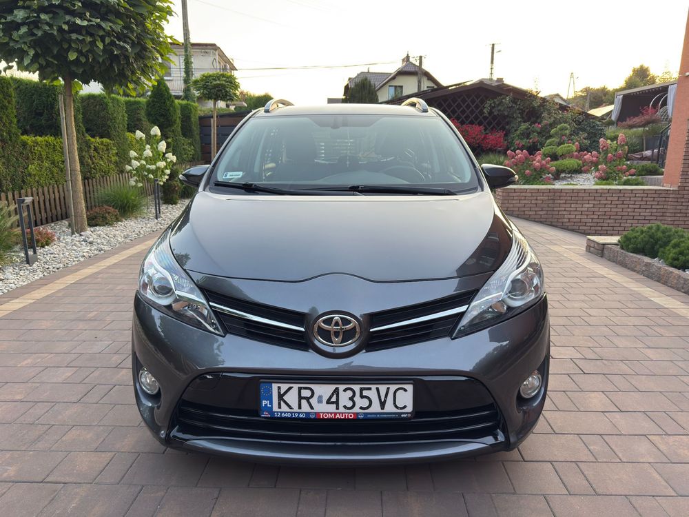 Toyota Verso 2.0 D4D 124KM wersja 7os. Salon PL Pierwszy Właściciel