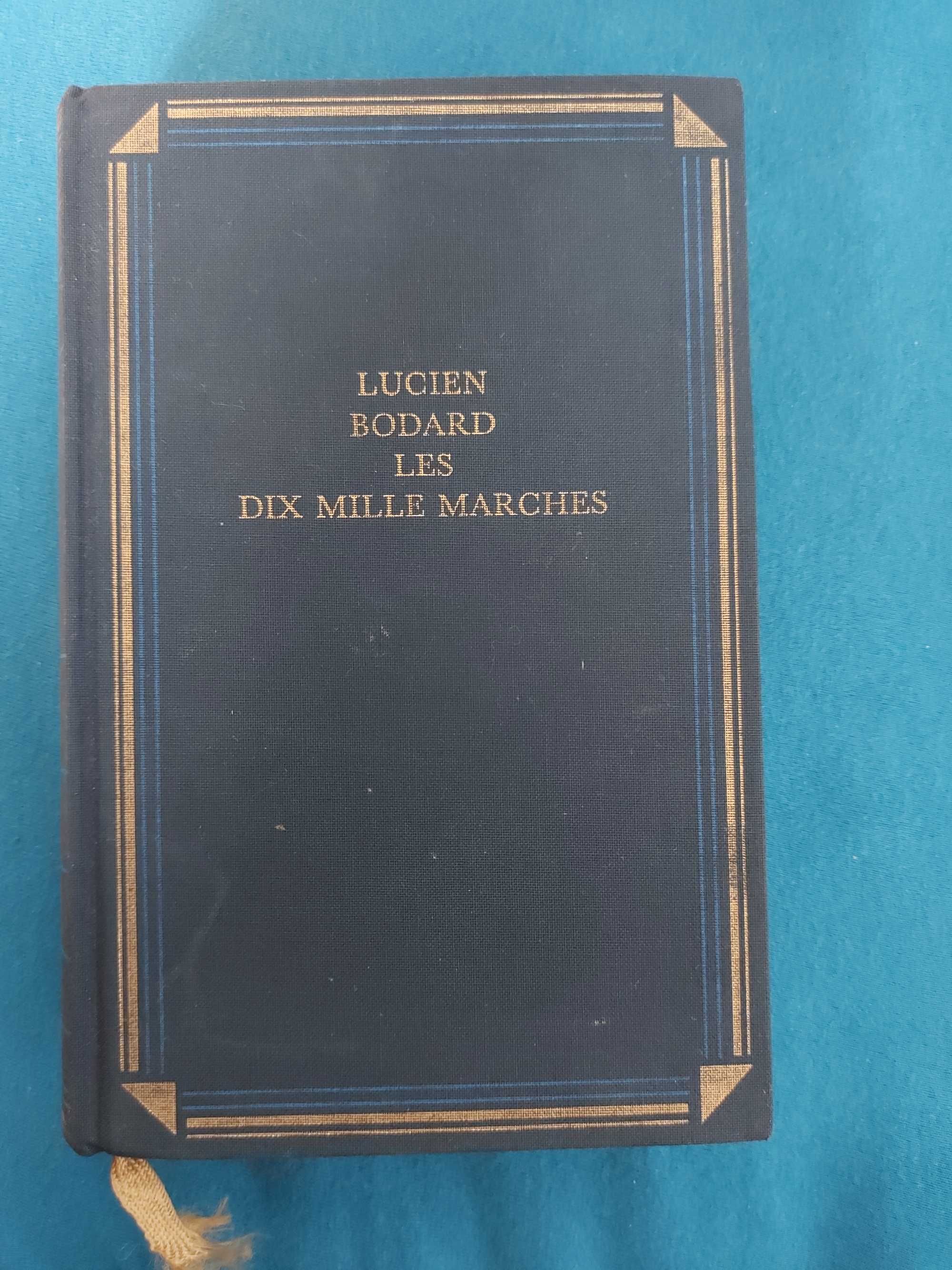 Les dix mille marches - powieść w oryginale