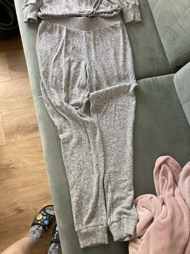 Komplet dresowy Reserved XS