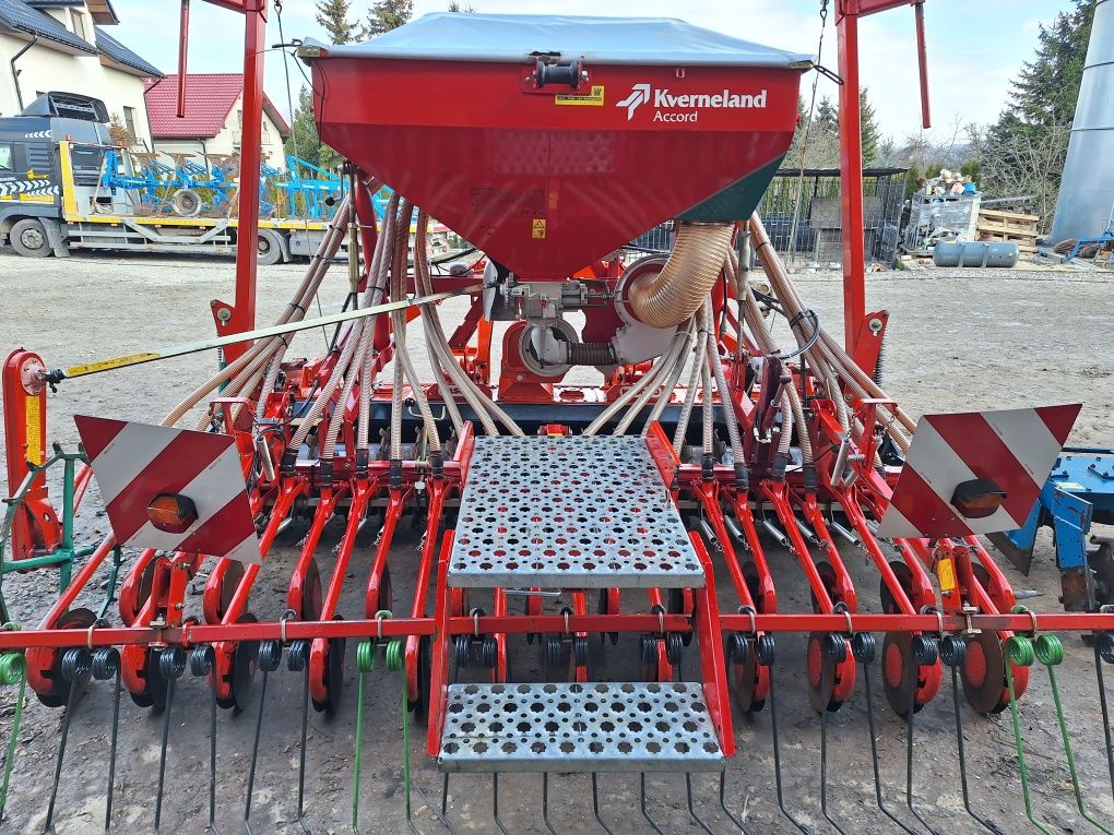 Agregat uprawowo-siewny 3m talerzowy Maschio +Accord stan bdb
