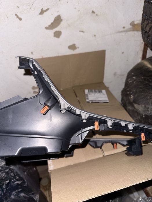 Накладка на центральну консоль RAV4 2019