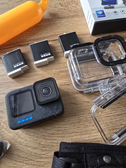 Gopro 12 black mega komplet 3x aku 2x karta 128gb  czytaj opis .