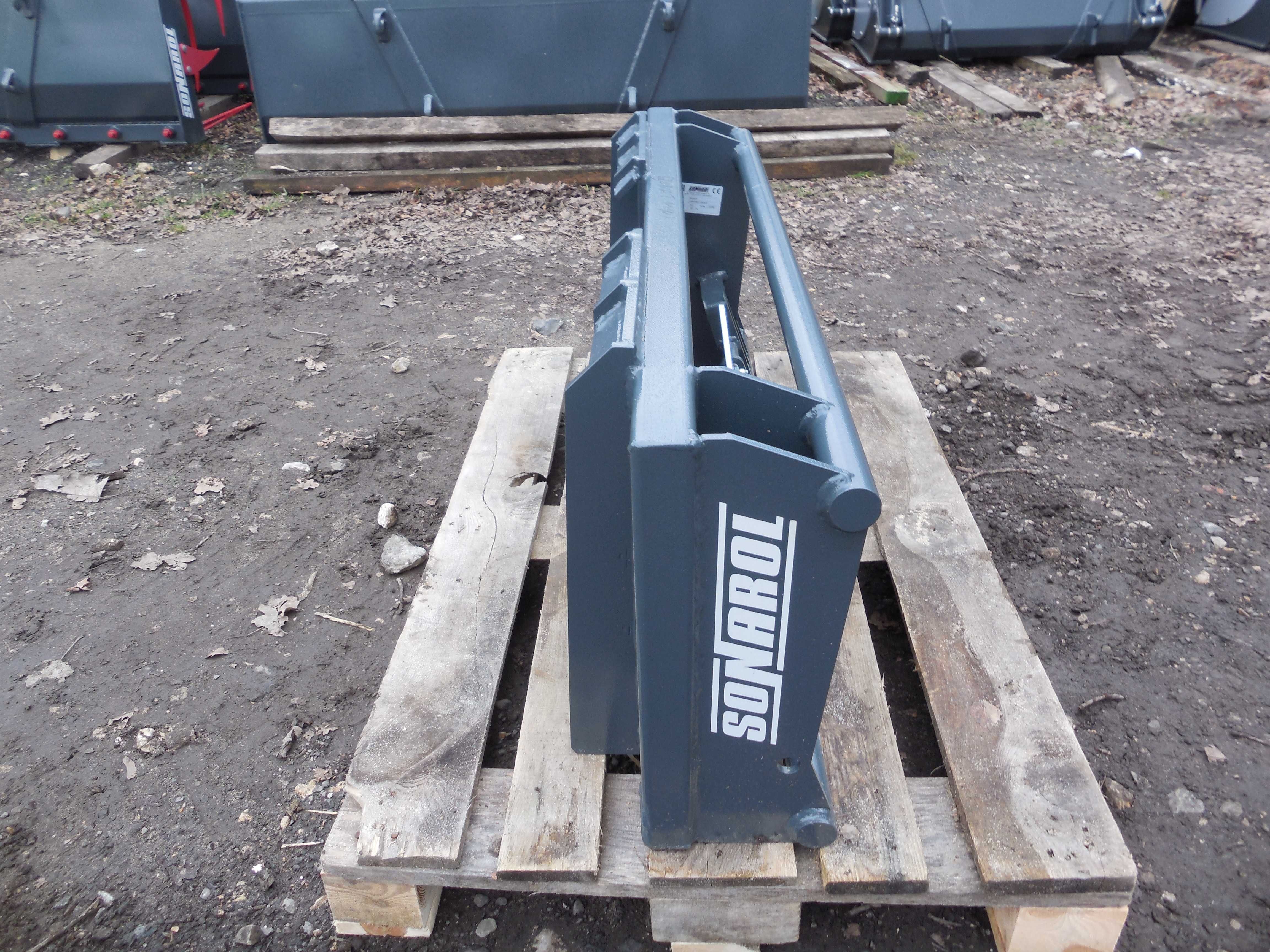 SONAROL Przejściówka Adapter Redukcja BOBCAT MINI na mocowanie EURO