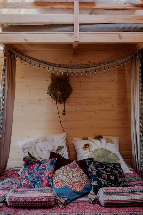 Jurta Szary Wilk z prywatnym jacuzzi i leśnym spa-Dzikolas glamping