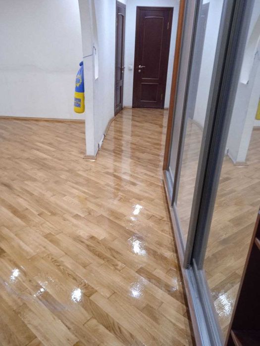 Паркетные работы. Циклевка полов, снятие краски, реставрация паркета.