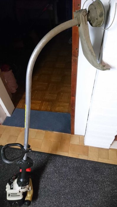 podkaszarka , kosa spalinowa Homelite Bandit , wymaga serwisu