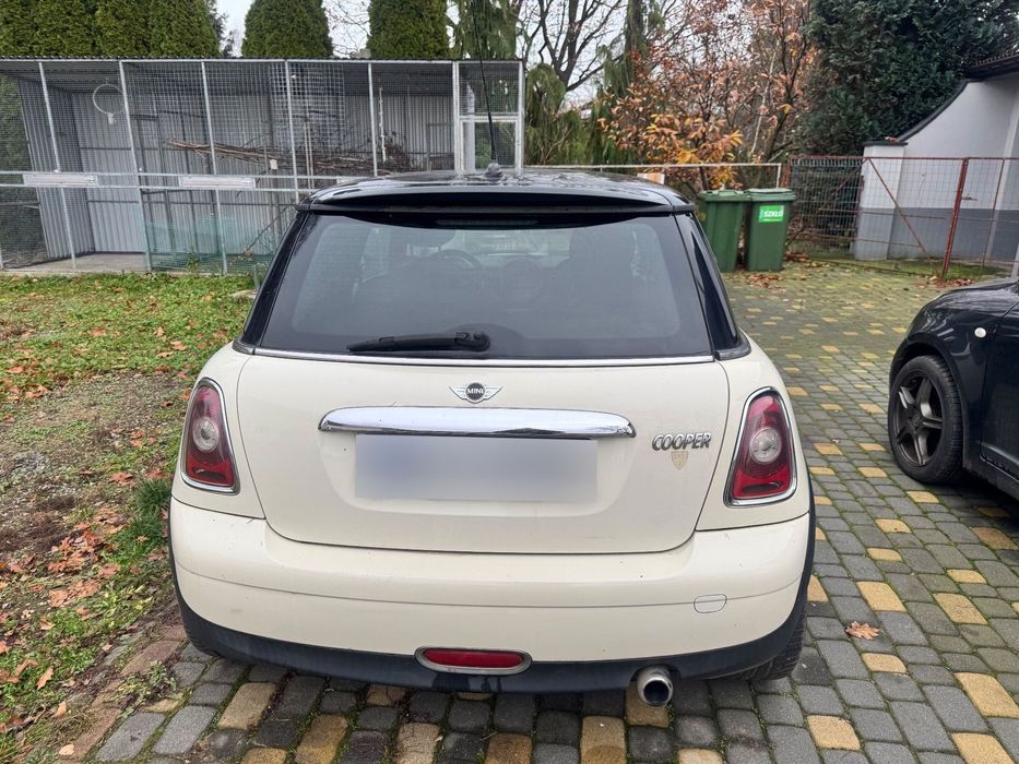 MINI ONE Sprzedam MINI Cooper (2008) - uszkodzony