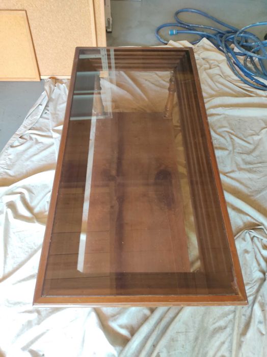 Mesa em madeira para sala