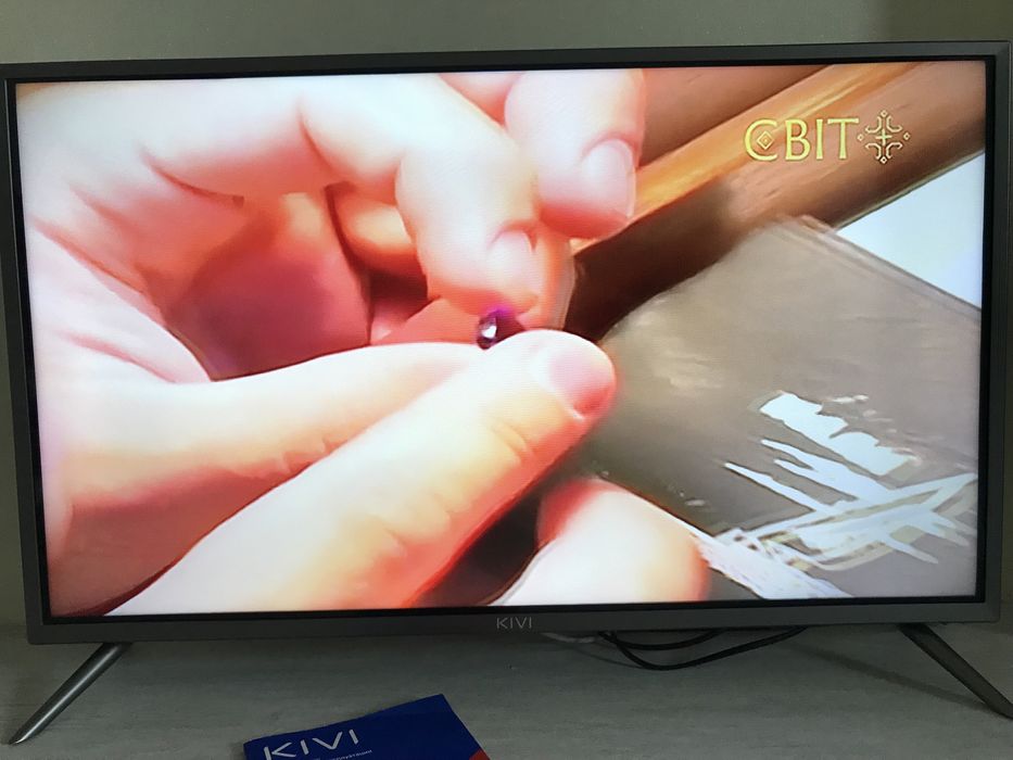 Телевизор Kivi 32HK20G с T2 идеальное состояние