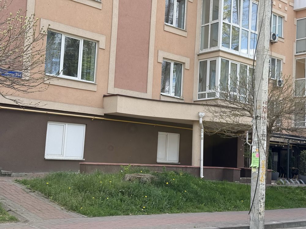 Продаж окремого приміщення з пандусом та своїм входом