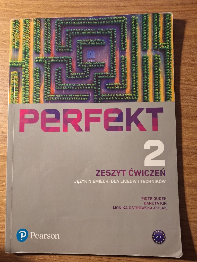 Podrecznik i zeszyt ćwiczeń do niemieckiego