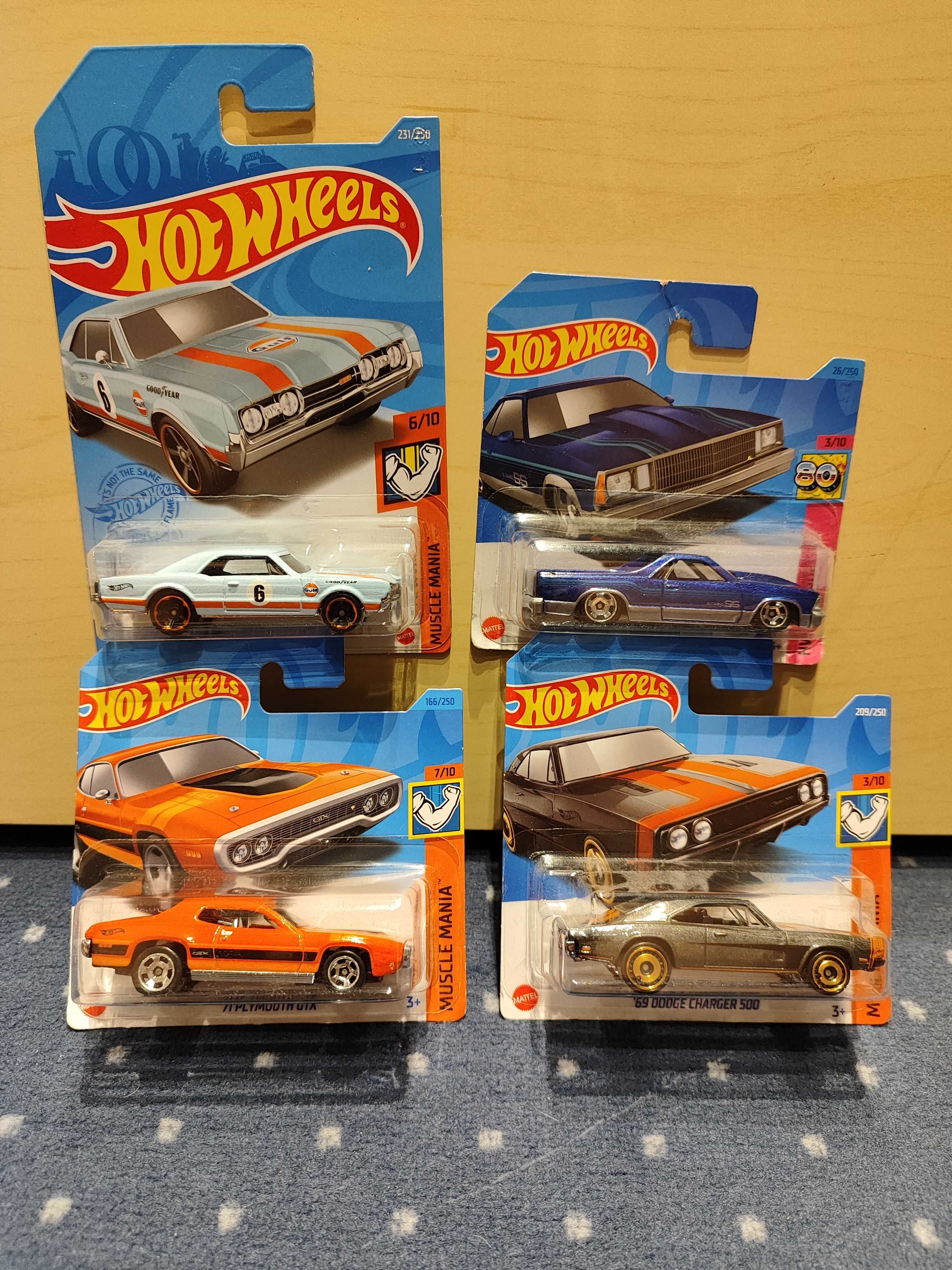 Samochodziki Hot Wheels - 4 sztuki - zestaw 14