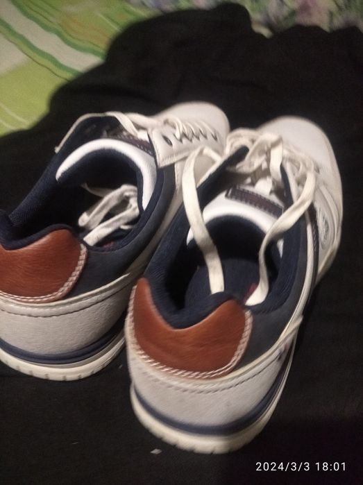 Кроссовки размер 46 новые