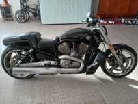 Moto Harley davidson v-rod muscle