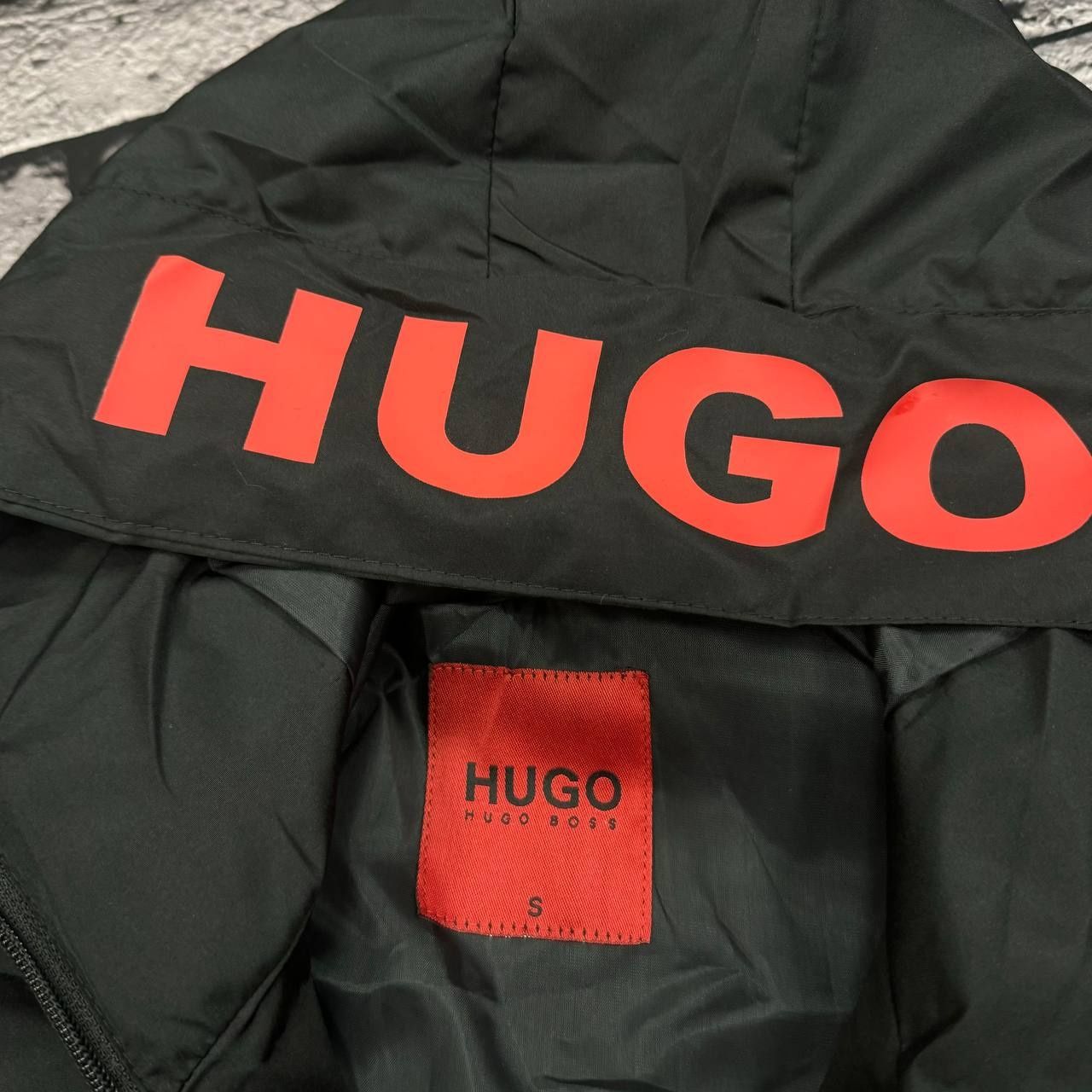 Чоловіча Вітровка Hugo Boss чорна весняна куртка Мужская топова люкс