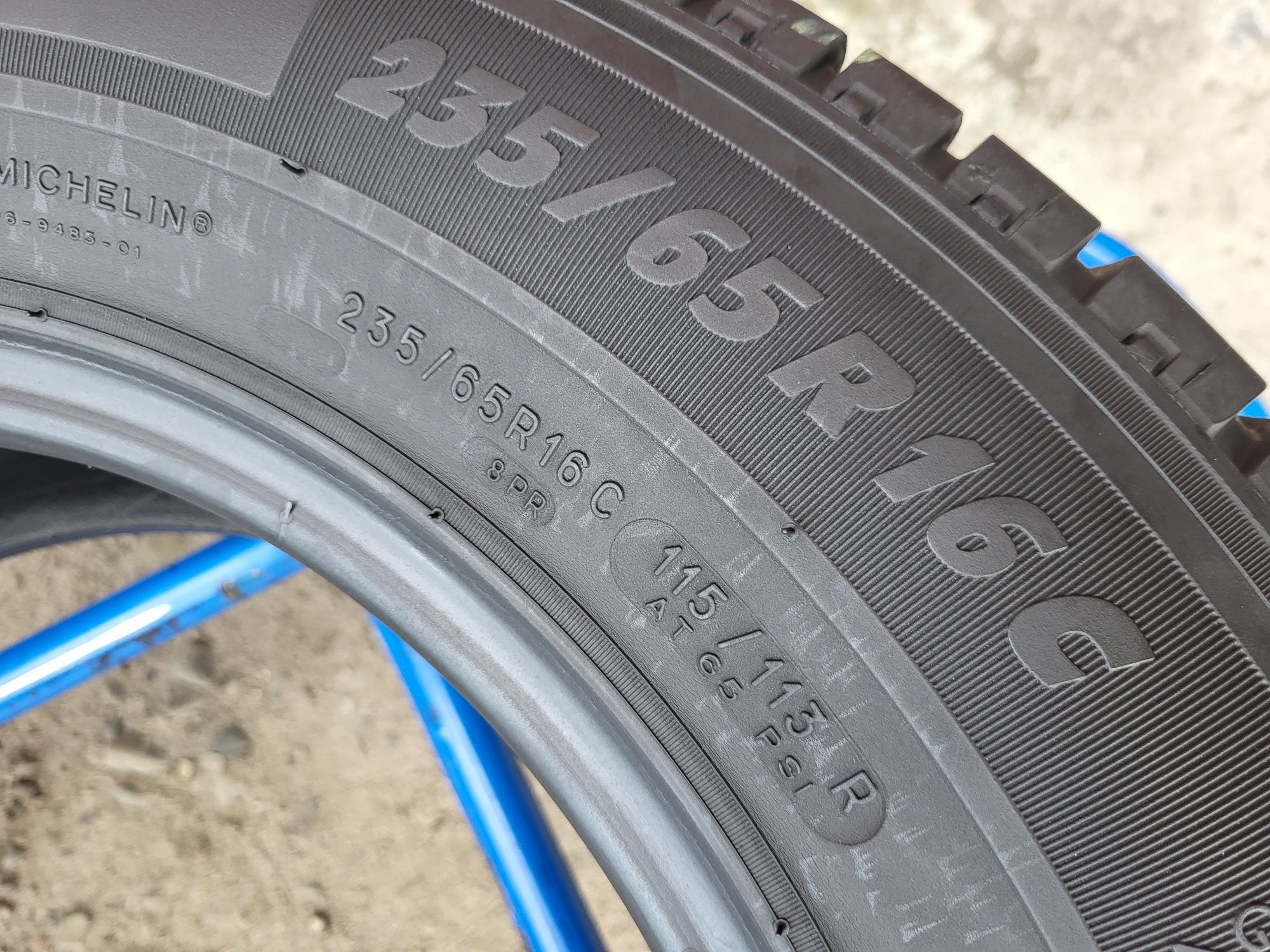 235/65/16C R16C Michelin AGILIS 4шт ціна за 1шт шини