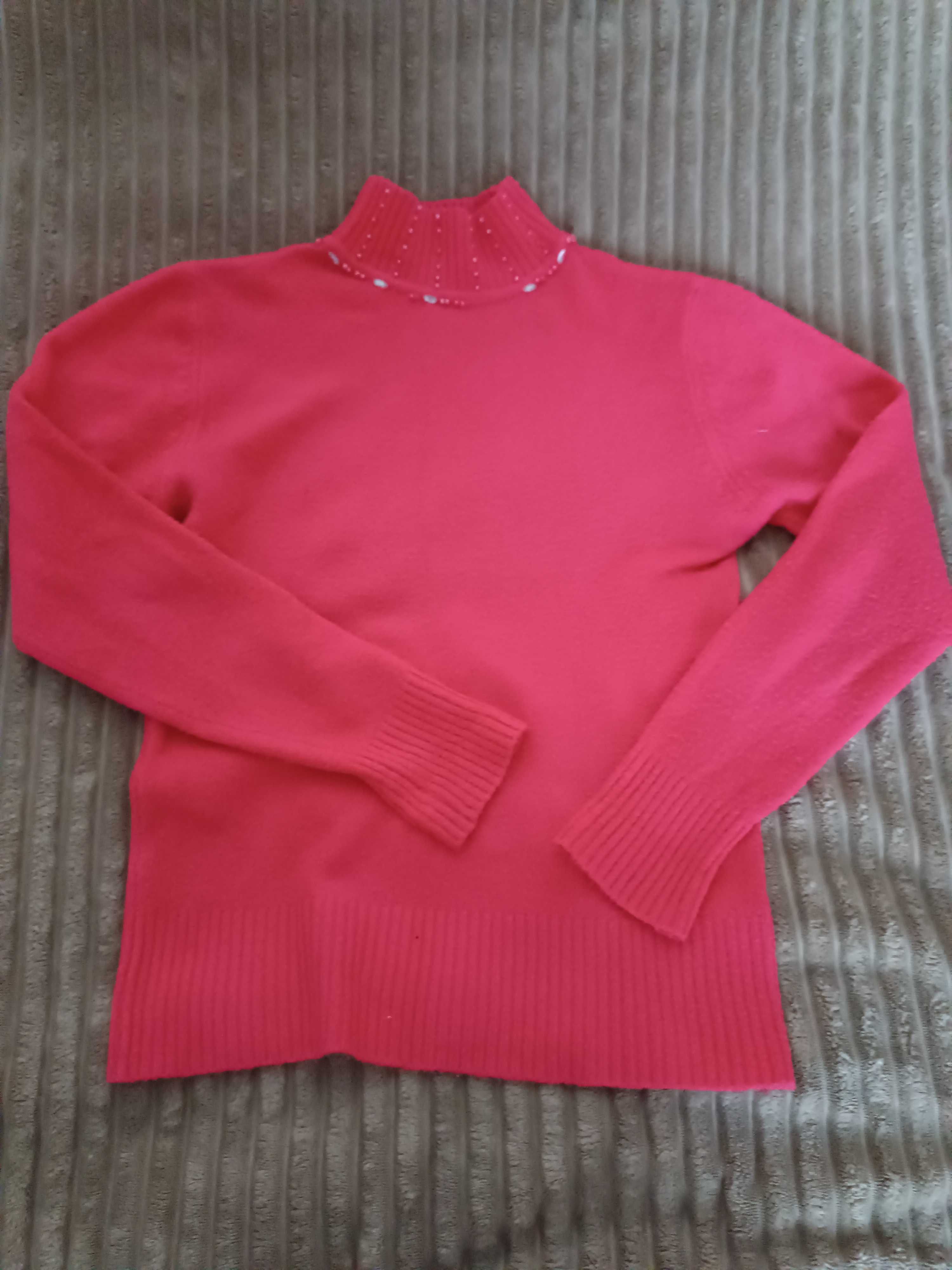 Damski różowy sweterek/półgolf