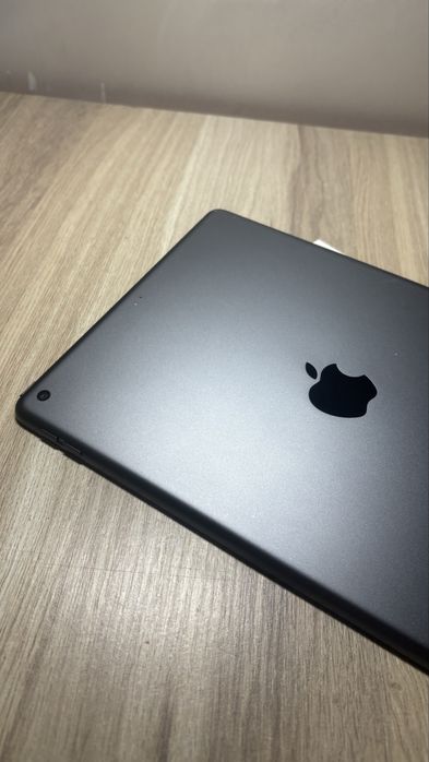 Apple Ipad 10.2 7 покоління на 32 гб з Aplle Pensil 1