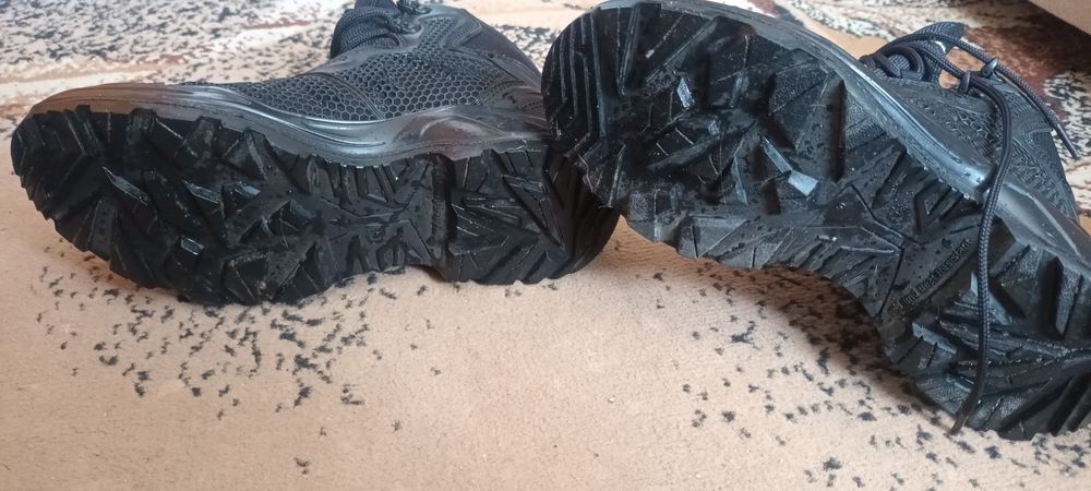 Берцы водонепронекаемые р. 40