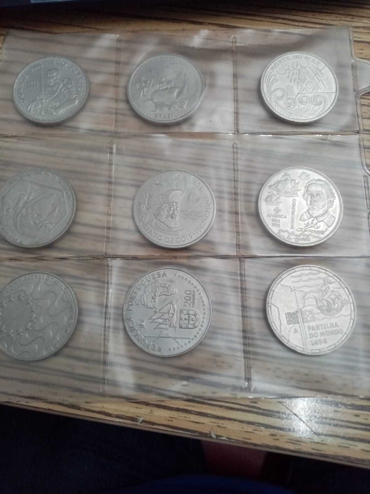 vendo varias moedas de colecçao e comemorativas com preço a combinar