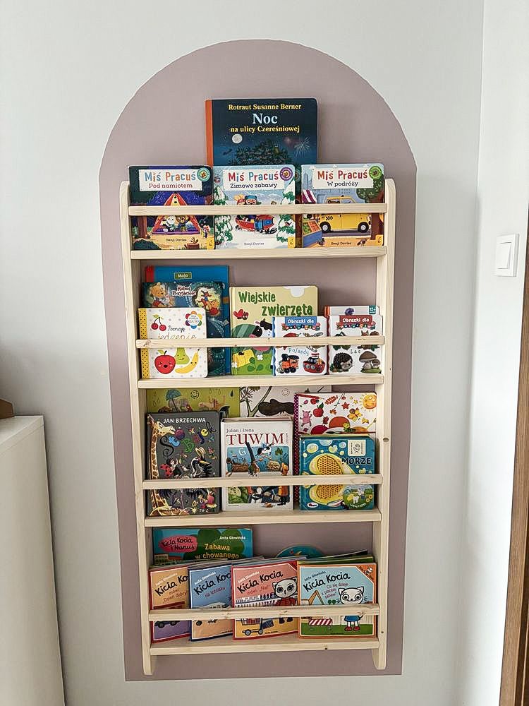 Drewniana biblioteczka / półka na książki dla dzieci