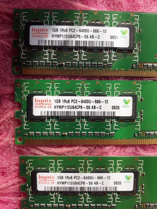 Карты памяти на 1gb.