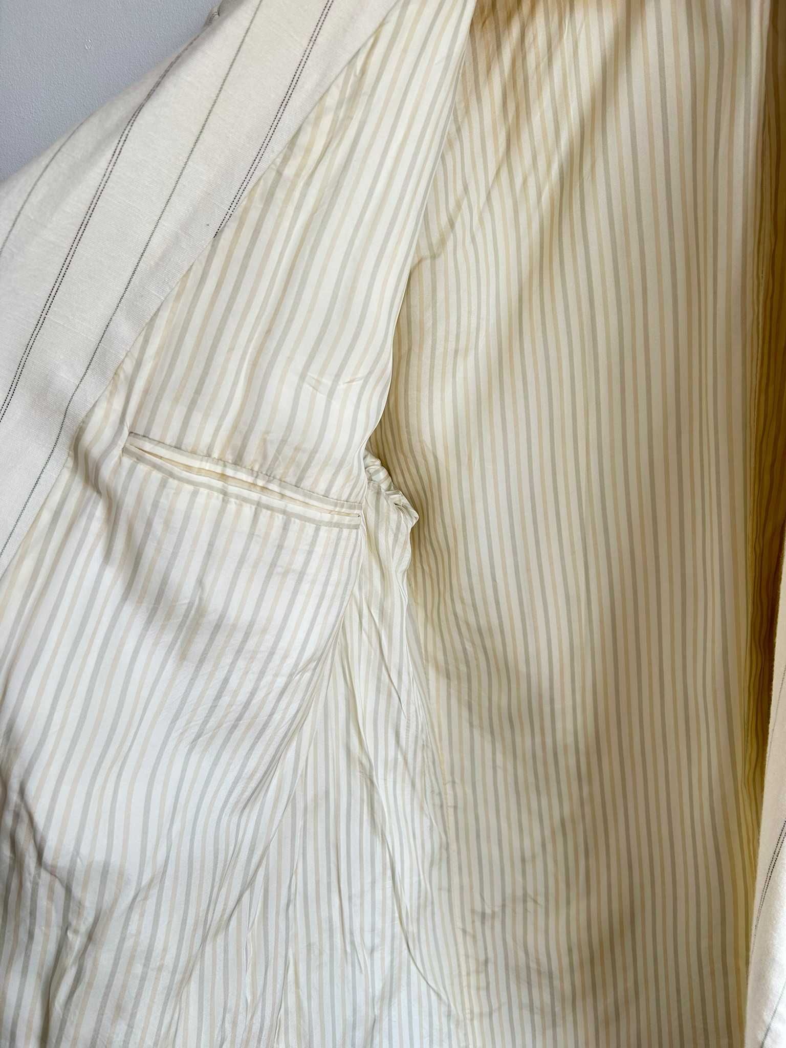 Elagancka marynarka jasna w paski dwurzędowa plus size z wiskozy