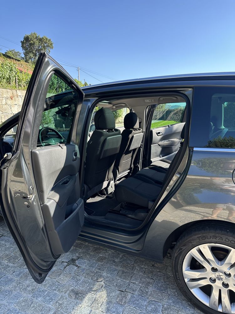 Peugeot 5008 1.6 HDi Executive