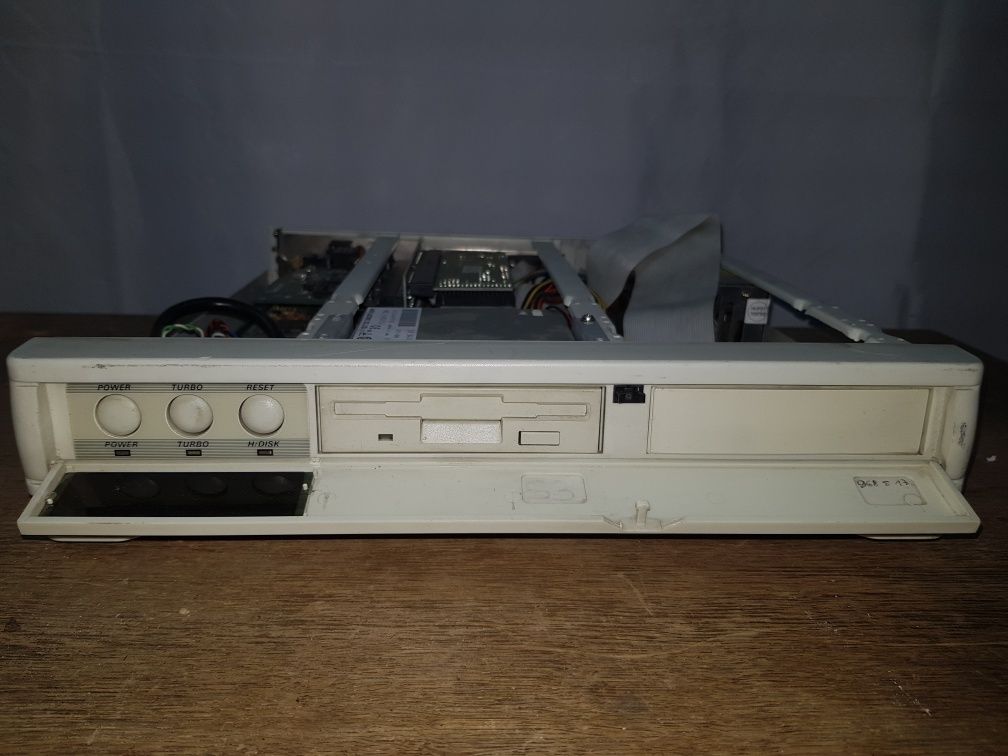 Retro komputer AMD 486 slim jednostka centralna