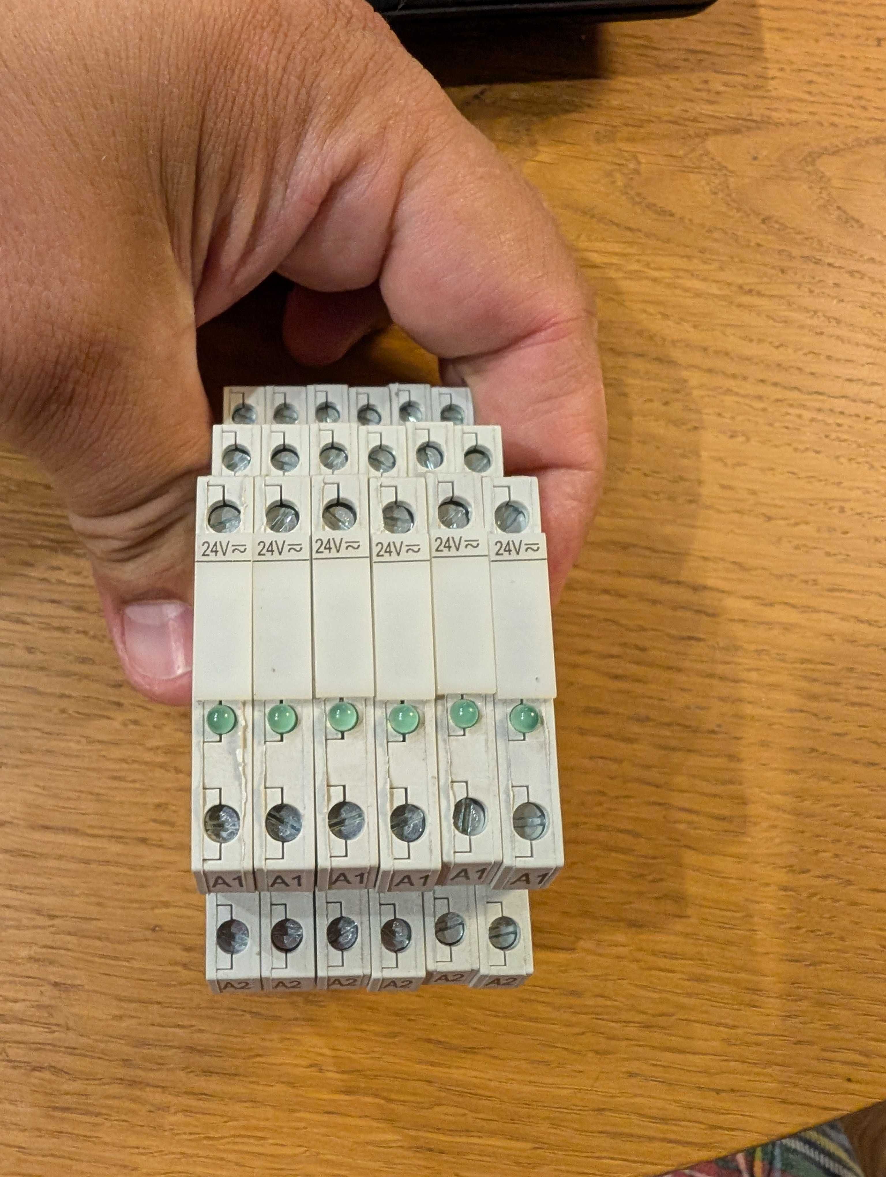 Przekaźnik interfejsowy 1Z Relpol 24V AC/DC PI6‑1T‑24VAC/DC 854604