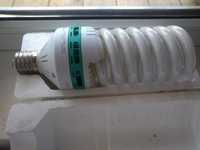 Продам энергосберегающую лампочку для прожектора