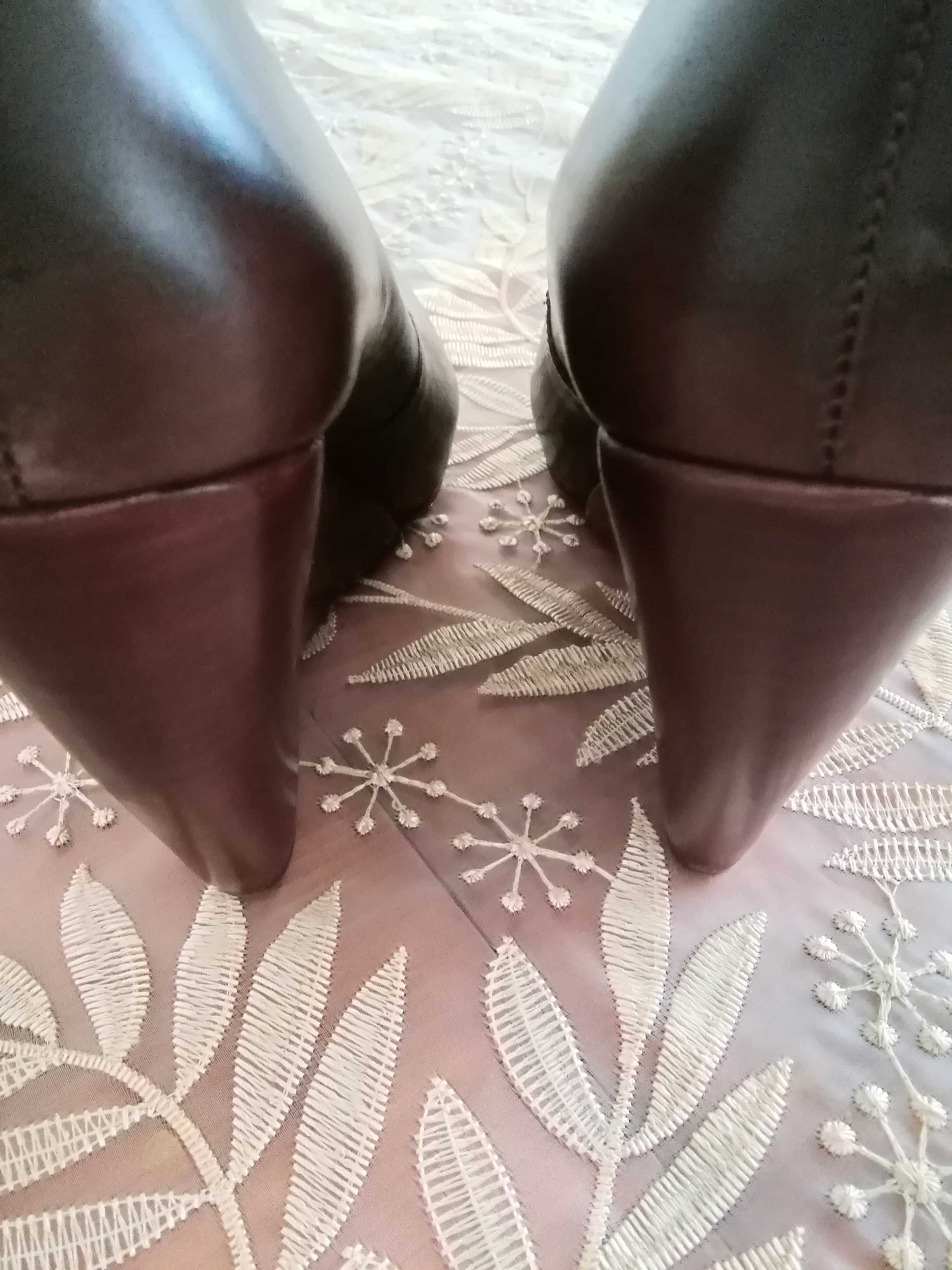 Sapatos SCHUTZ castanhos em pele, 38. Super confortáveis e elegantes