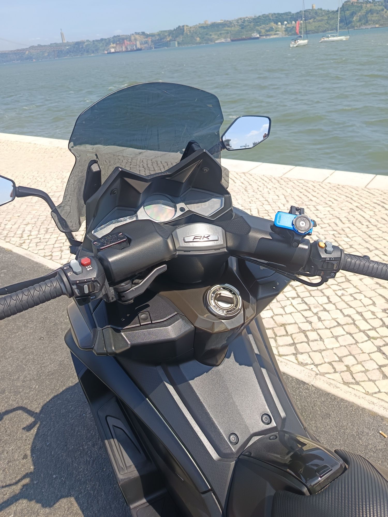 Vendo kimco Ak 550