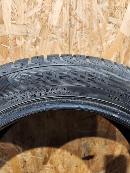 175/55r15 Vredestein para całoroczne 6,5mm 20r