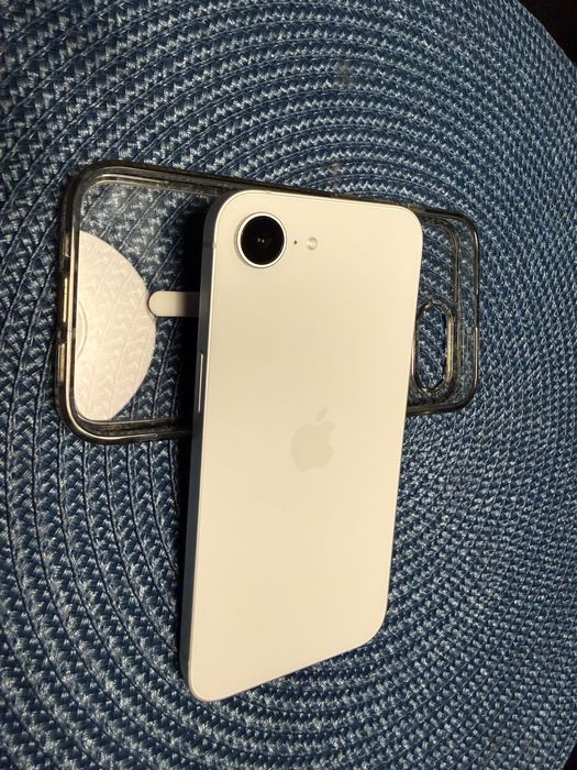 IPhone 16e Stan idealny