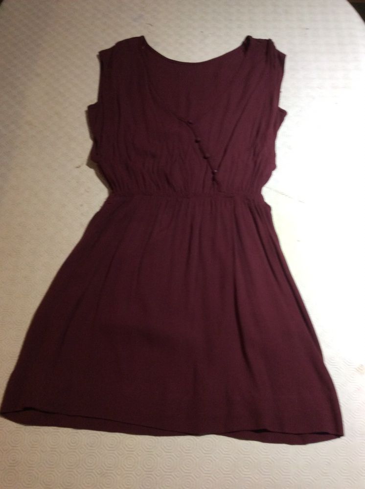 Vestido curto bordeaux