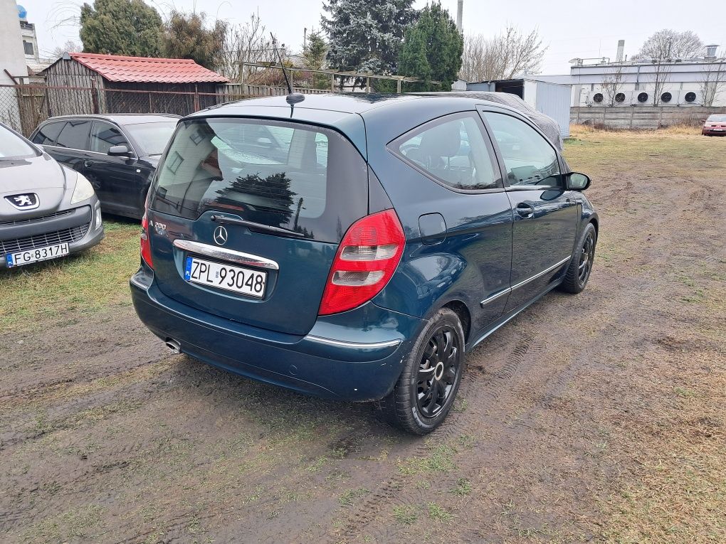 Mercedes-Benz, 2.0Benzyna, 2006Rok