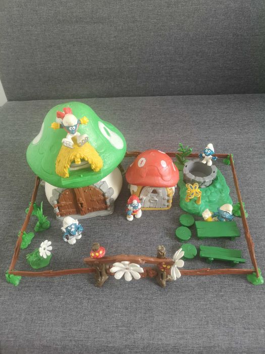 Smerfy Smurfy Wioska / Domki Smerfów Schleich Peyo 1980 West Germany